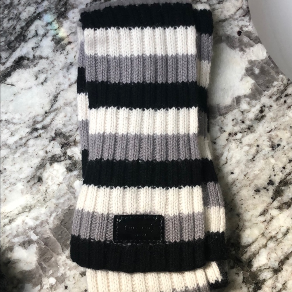 Coach women’s scarf